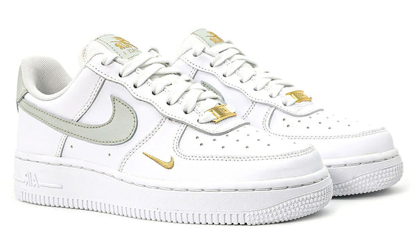 White and gold air force deals 1