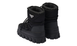 Prada logo-plaque snow boots "Black"