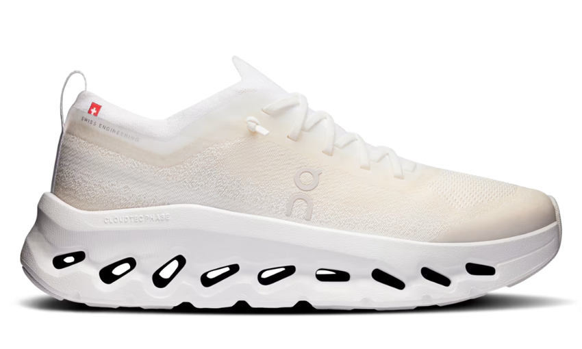 On Cloudtilt Moon ¨White | Frost¨