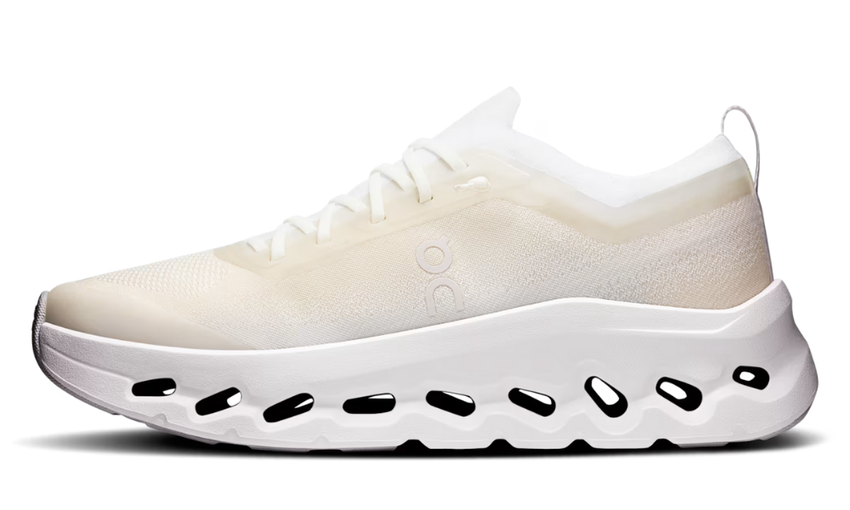 On Cloudtilt Moon ¨White | Frost¨