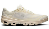 On Cloudventure Loewe 2 'Eggshell' - Dubaiallstar