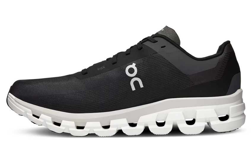 On Running Cloudflow 4 "Black | White" - Dubaiallstar