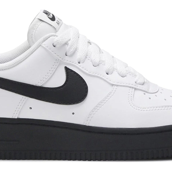 Air force 1 store black with white sole